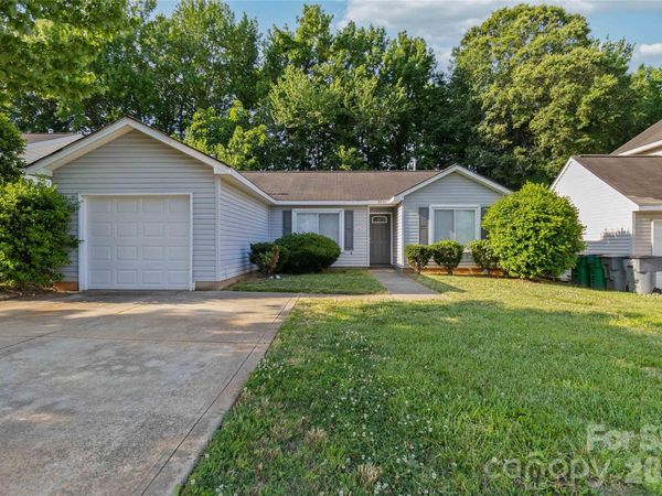 2721 Fairstone Avenue , Charlotte, NC 28269
