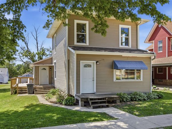 310 5th Avenue , Clarence, IA 52216