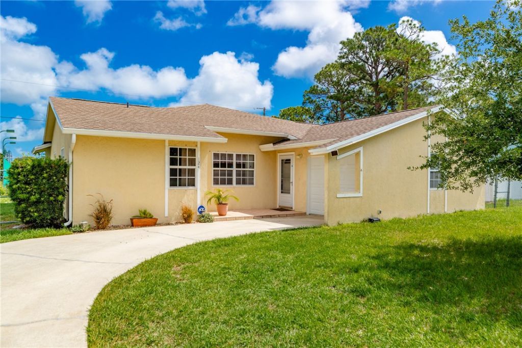 124 Englar Drive, Sebastian, FL 32958 Photo