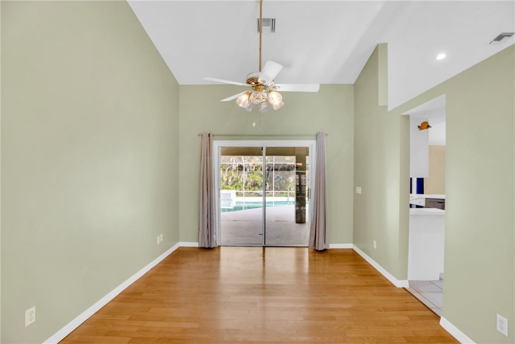 2065 19th Avenue Sw, Vero Beach, FL 32962 Photo