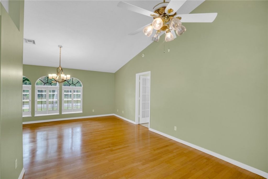 2065 19th Avenue Sw, Vero Beach, FL 32962 Photo
