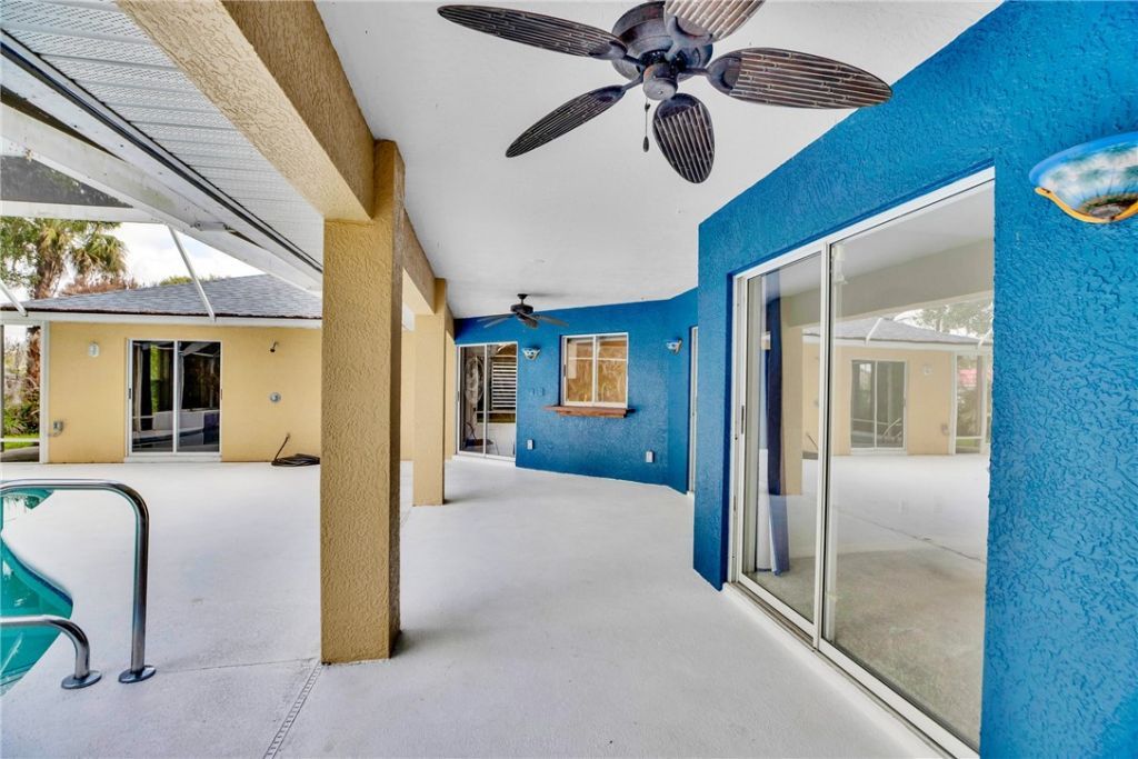 2065 19th Avenue Sw, Vero Beach, FL 32962 Photo
