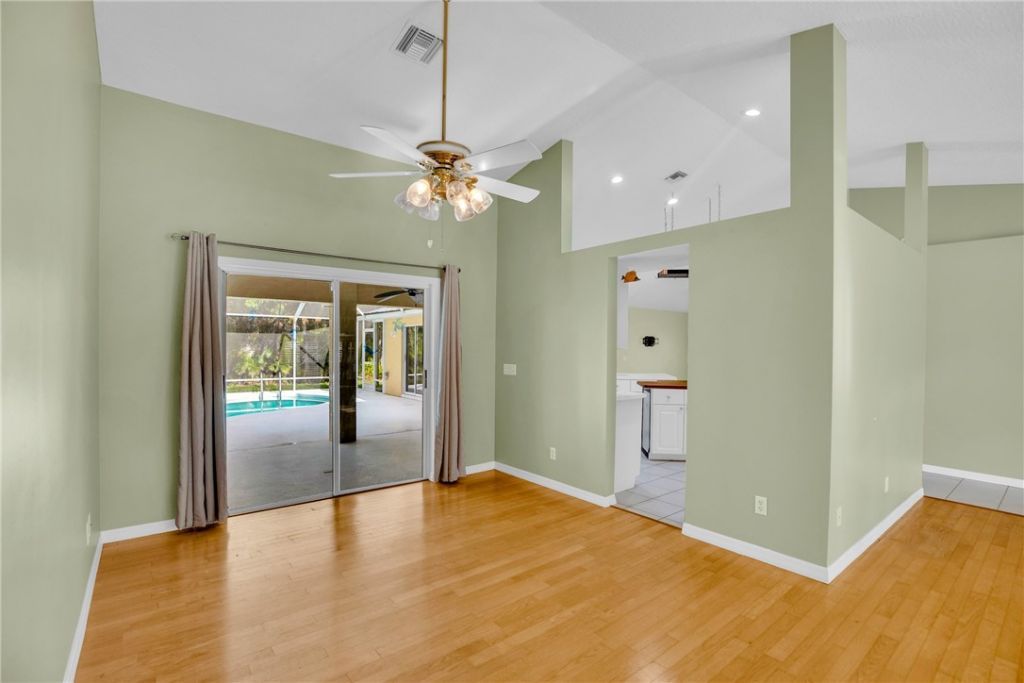 2065 19th Avenue Sw, Vero Beach, FL 32962 Photo