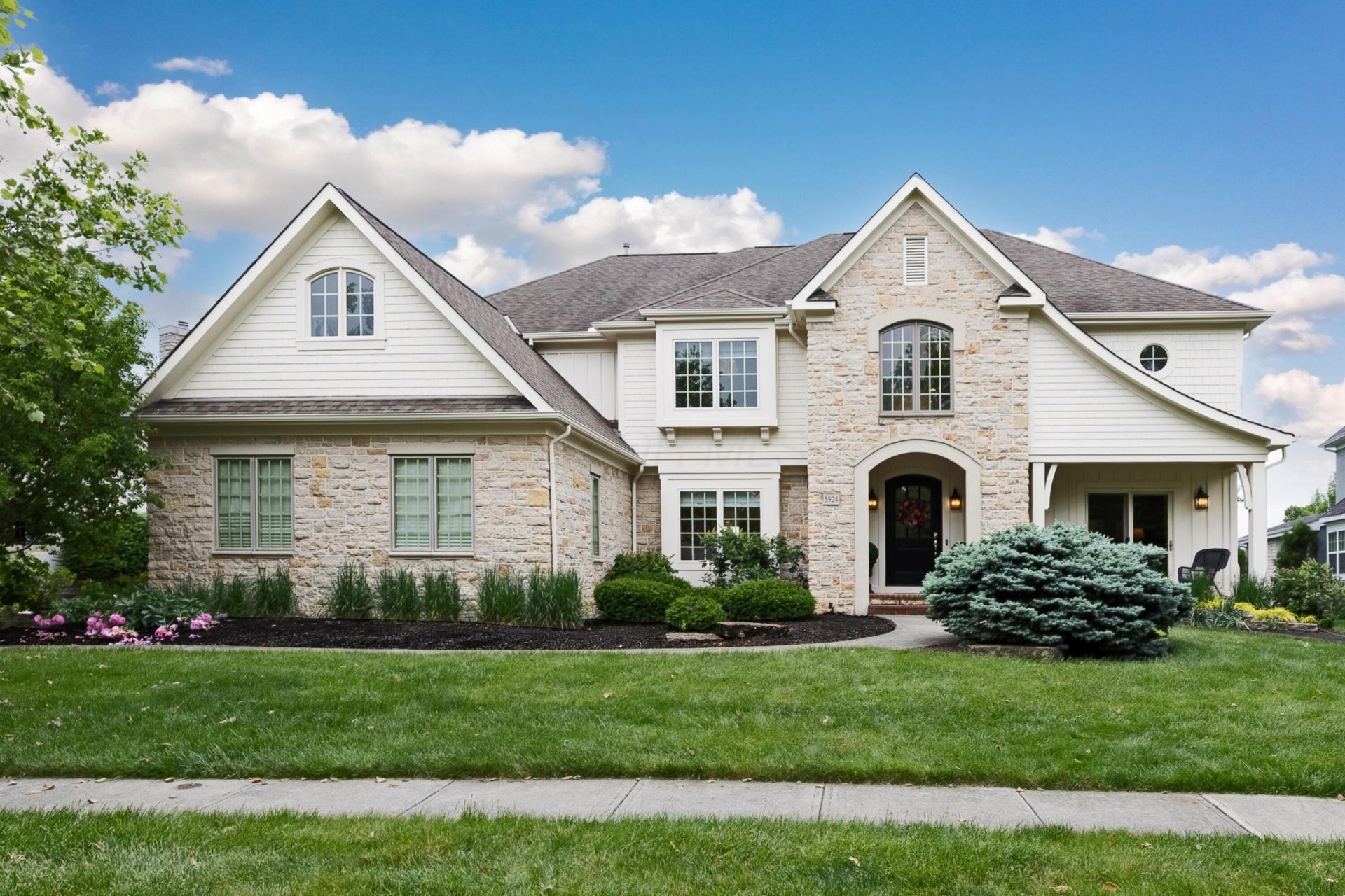 5924 Dunheath Loop, Dublin, OH 43016 Main Photo