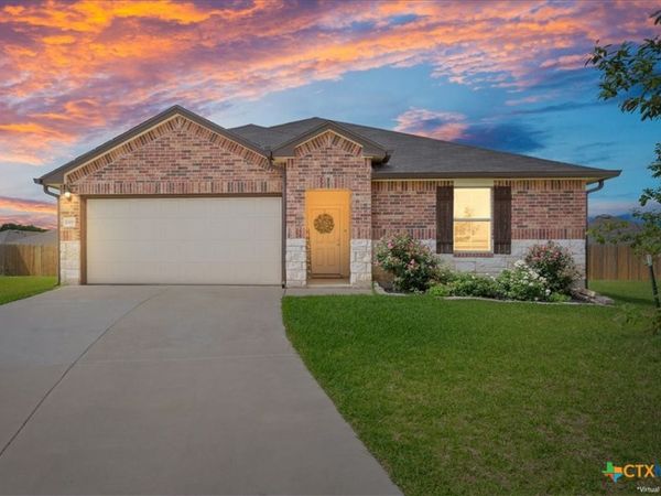 1000 Velvet Court, Troy, TX 76579