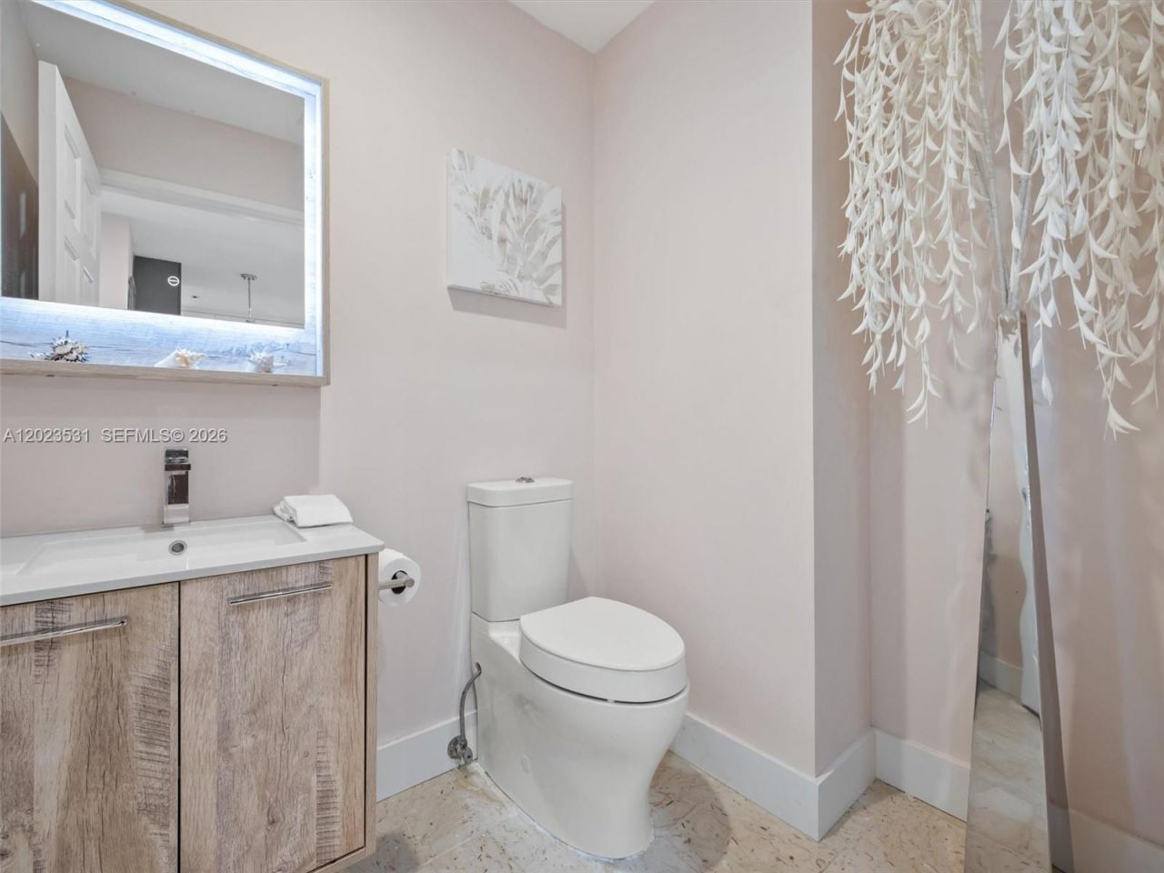 2425 Fisher Island Dr , Unit 5205, Miami Beach, FL 33109 Photo