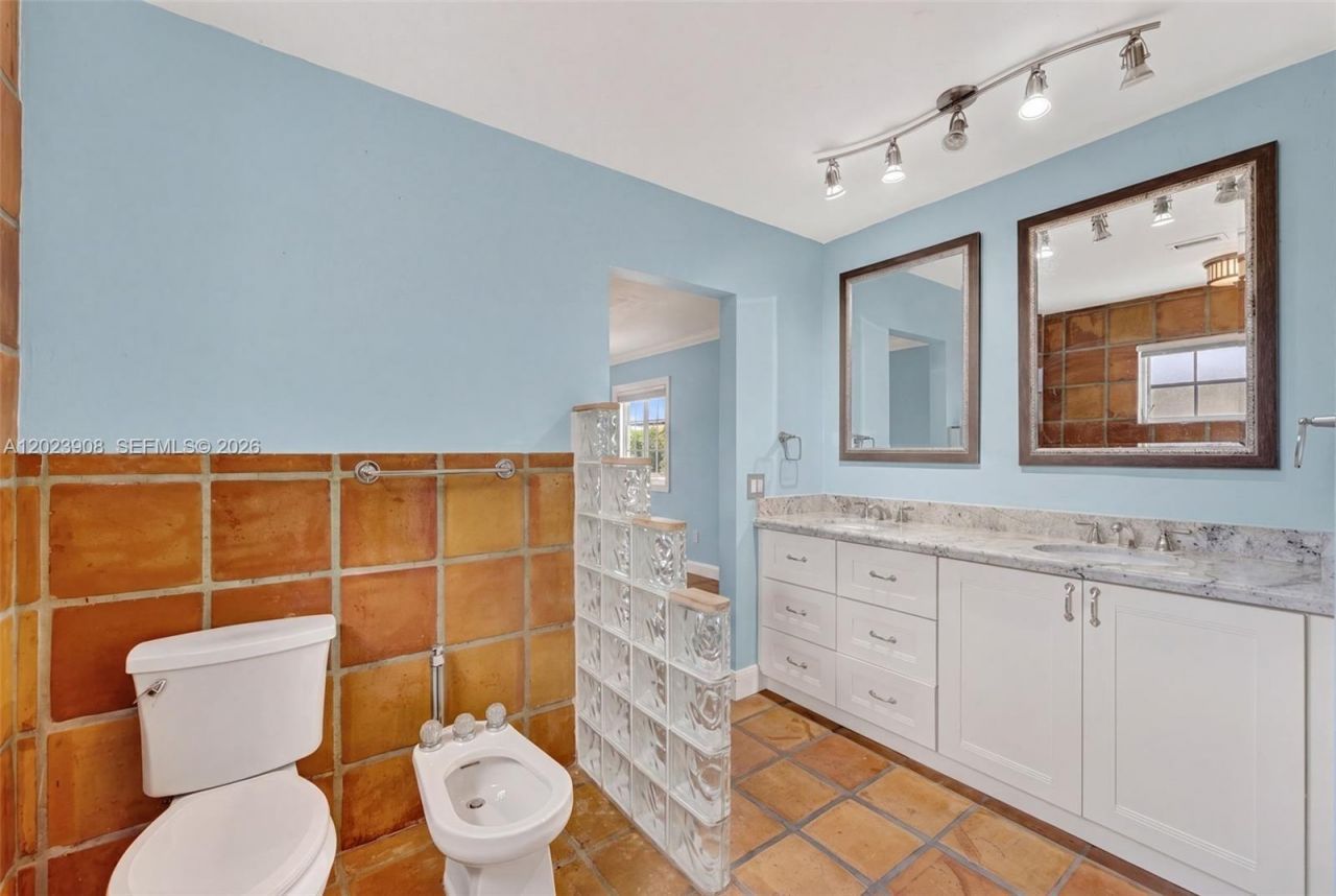 14001 SW 108th St , Miami, FL 33186 Photo