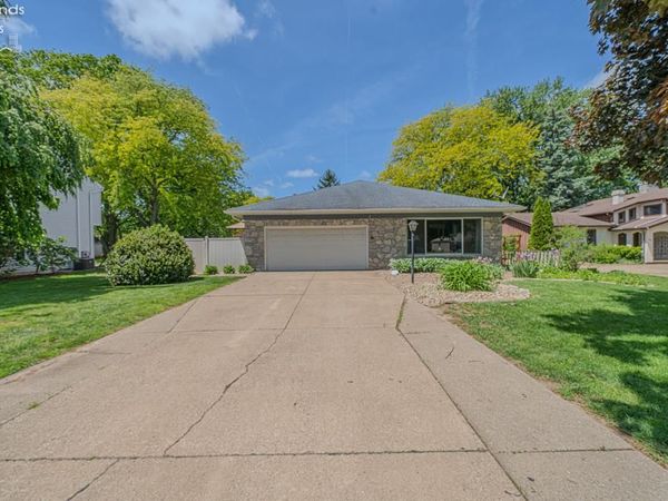 3415 Stonyridge, Sandusky, OH 44870