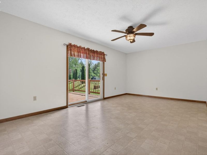 12002 W Lake Road, Vermilion, OH 44089 Photo 13