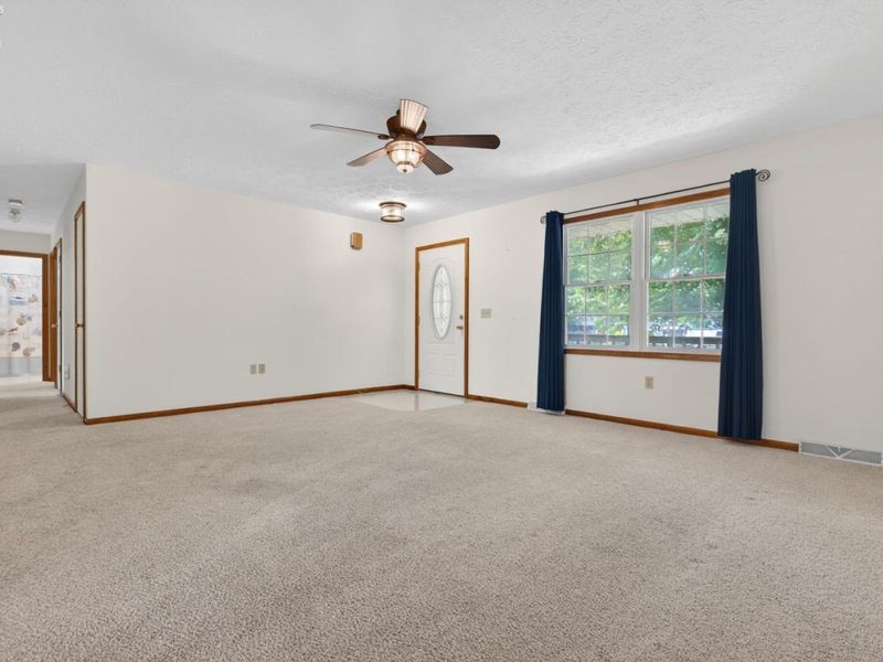 12002 W Lake Road, Vermilion, OH 44089 Photo 3