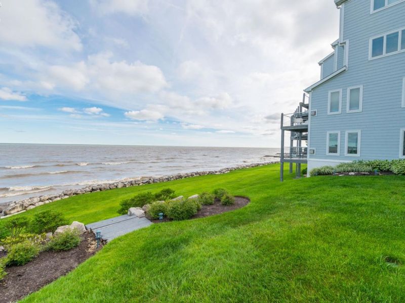 215 Grand Harbour, Vermilion, OH 44089 Photo 38