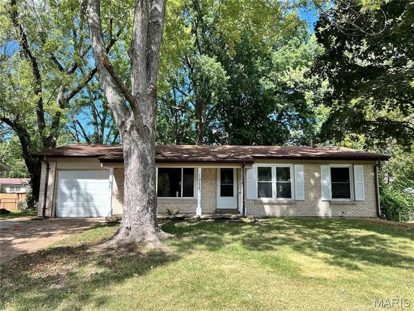 1311 Claudine Drive , St Louis, MO 63138