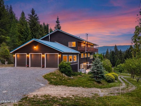 4456 Westside Rd , Bonners Ferry, ID 83805