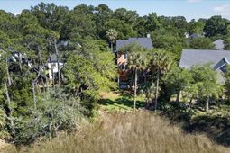 1428 Bloomingdale Lane photo 4