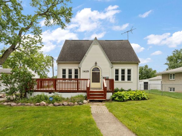1415 W Old Ridge Road , Hobart, IN 46342
