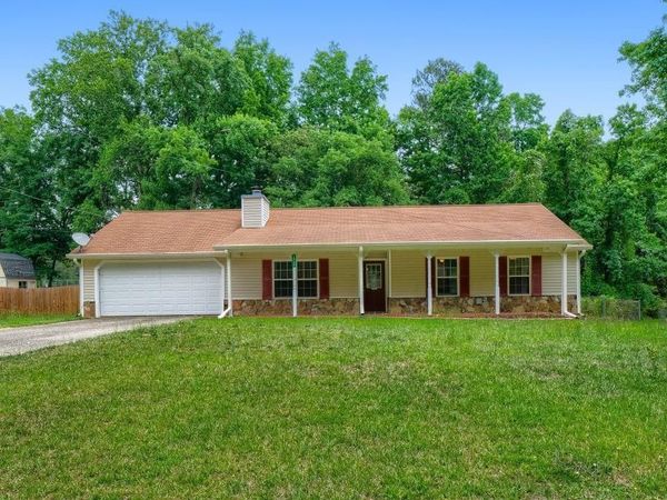 3638 E Melissa Lane , Douglasville, GA 30135