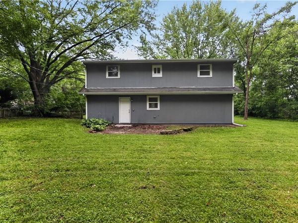 206 W Lawrence Street, Kearney, MO 64060