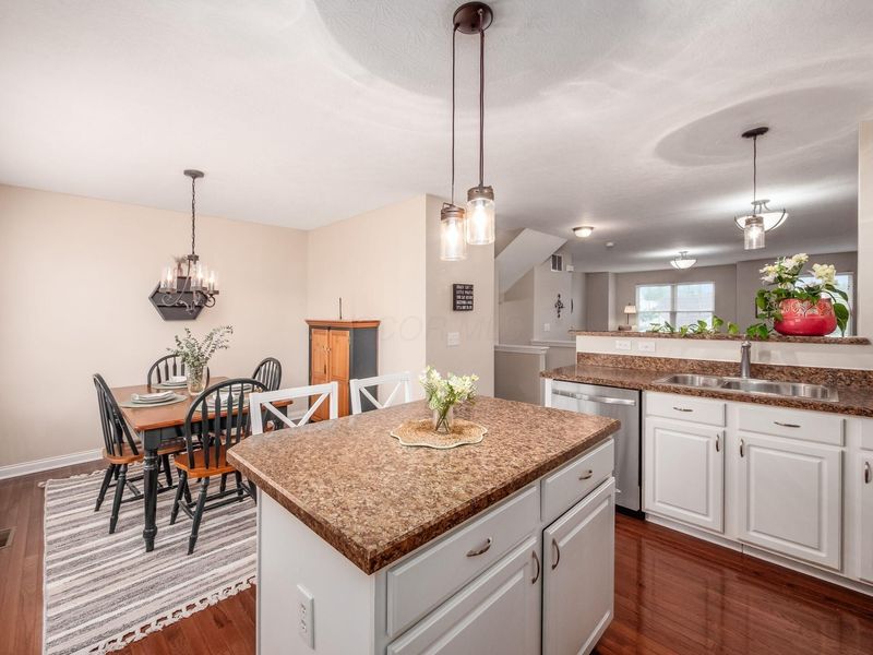 5986 Turnwood Drive, Unit 805, Westerville, OH 43081 Photo 14