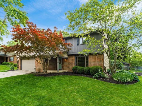 27 Nicole Drive, Westerville, OH 43081