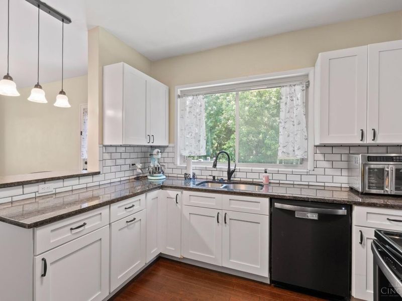 6424 Montgomery Road, Cincinnati, OH 45213 Photo 10