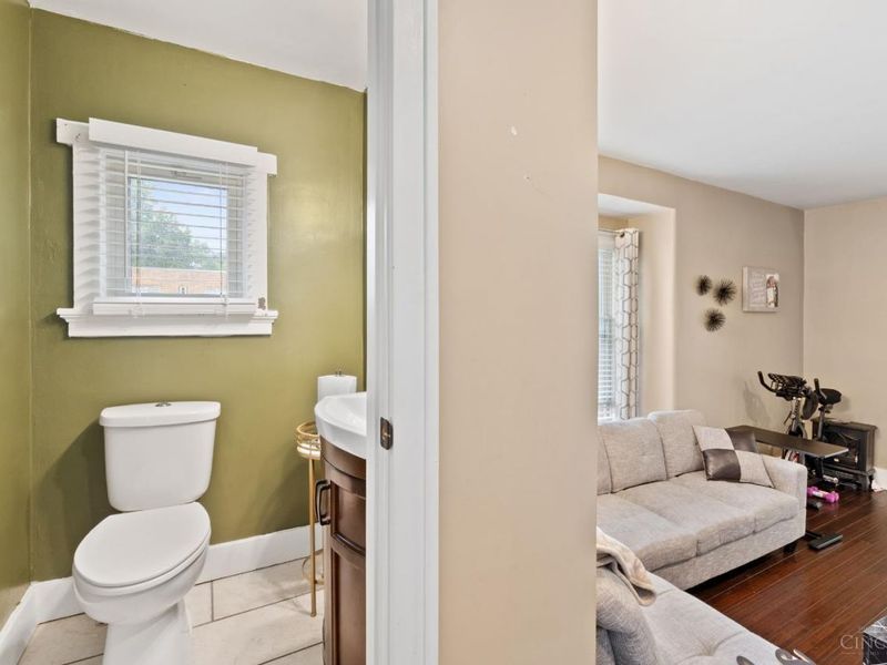 6424 Montgomery Road, Cincinnati, OH 45213 Photo 10