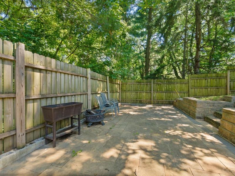 6424 Montgomery Road, Cincinnati, OH 45213 Photo 37