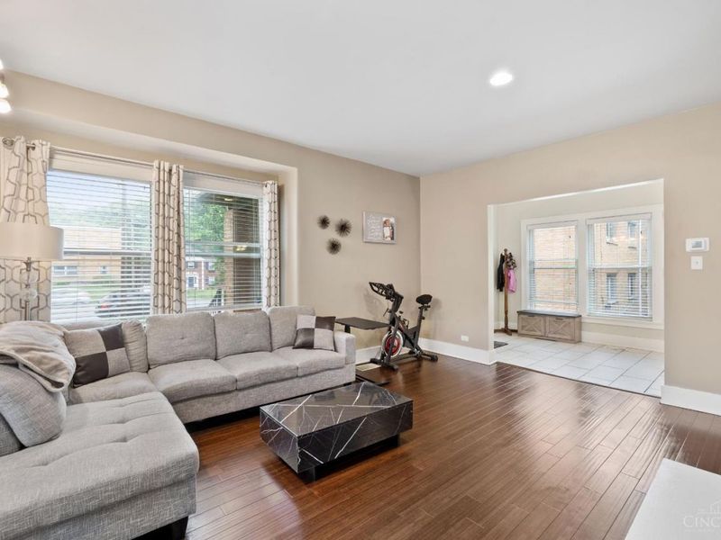 6424 Montgomery Road, Cincinnati, OH 45213 Photo 6