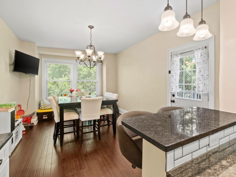 6424 Montgomery Road, Cincinnati, OH 45213 Photo 7
