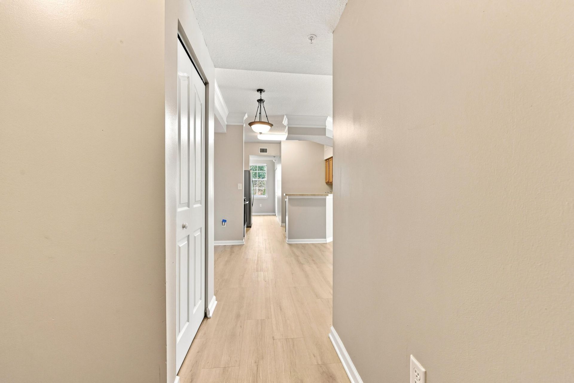 9825 Baywinds Drive, Unit 1302, West Palm Beach, FL 33411 Photo