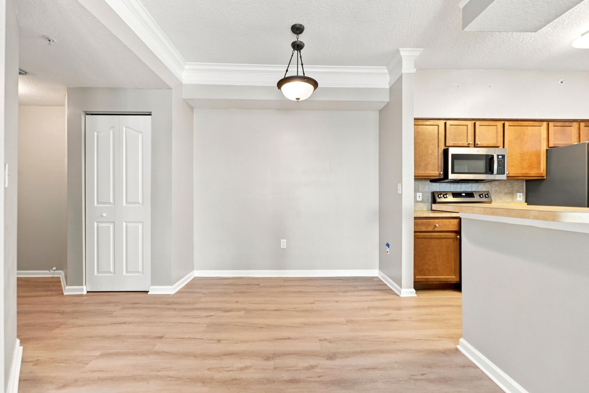 9825 Baywinds Drive, Unit 1302, West Palm Beach, FL 33411 Photo