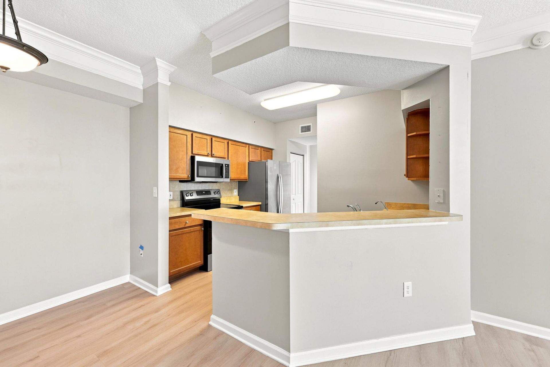 9825 Baywinds Drive, Unit 1302, West Palm Beach, FL 33411 Photo
