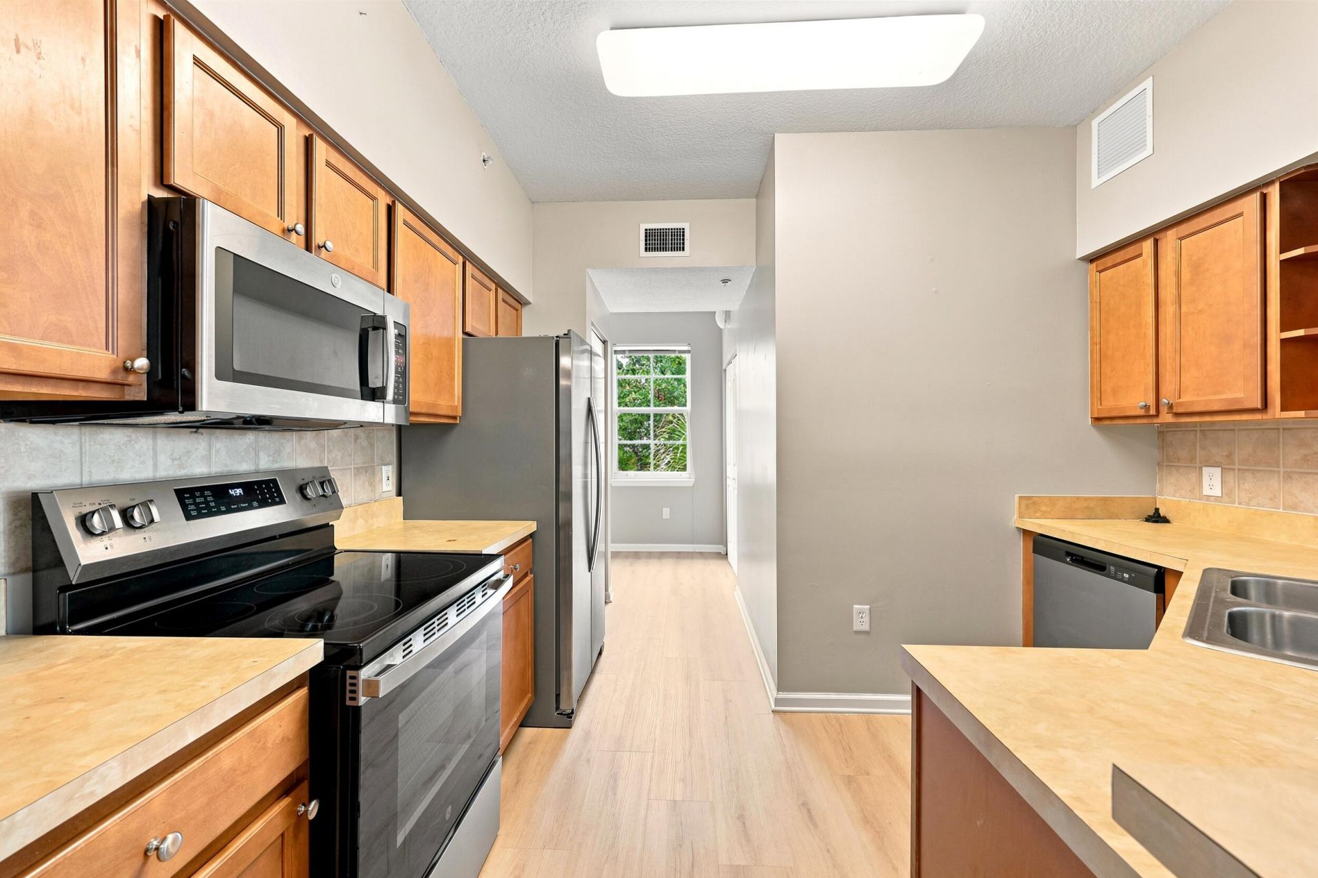 9825 Baywinds Drive, Unit 1302, West Palm Beach, FL 33411 Photo