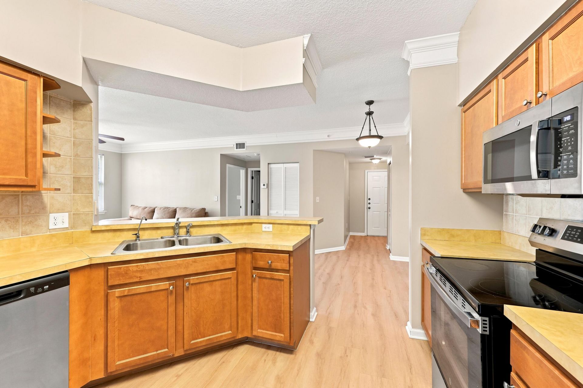 9825 Baywinds Drive, Unit 1302, West Palm Beach, FL 33411 Photo