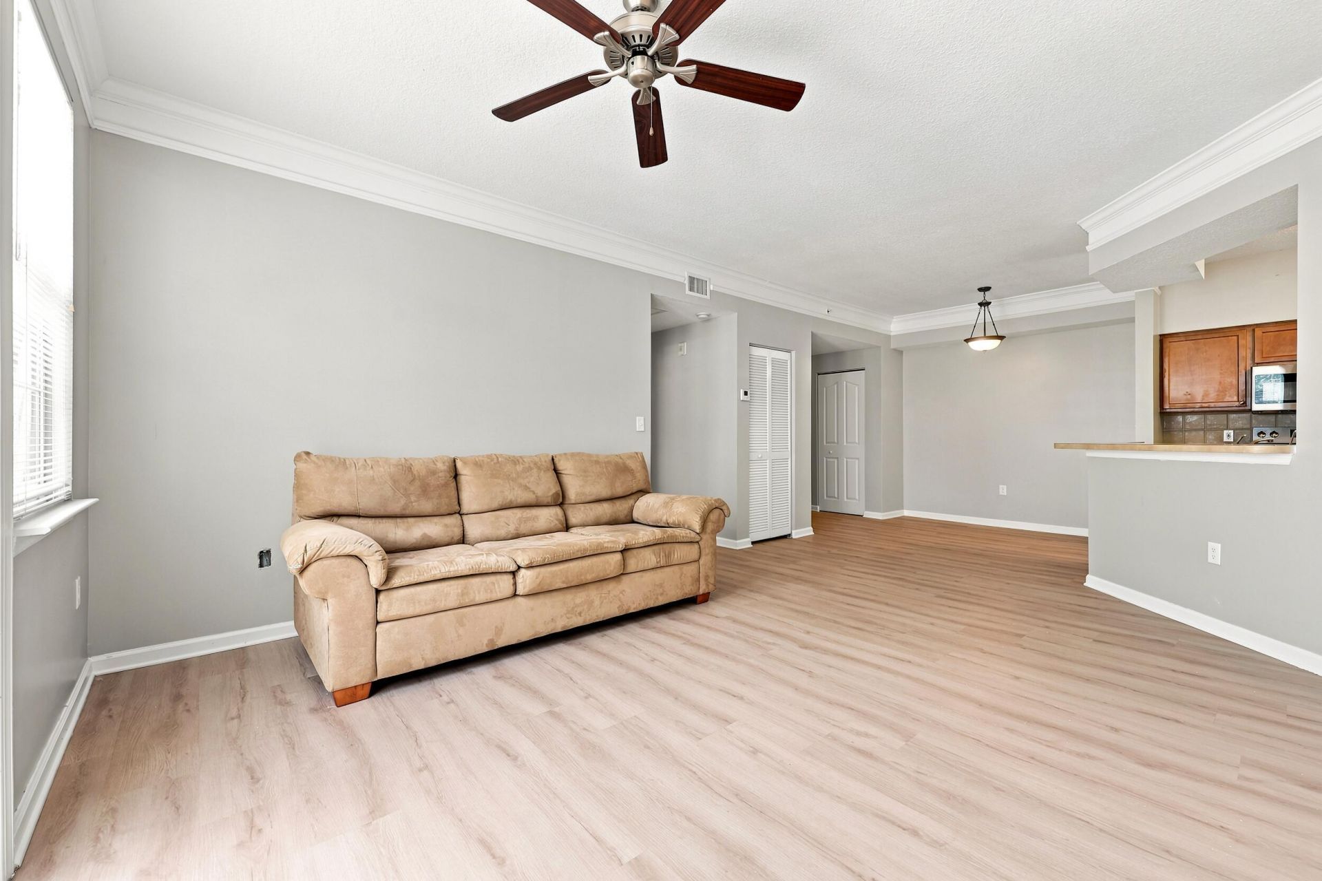 9825 Baywinds Drive, Unit 1302, West Palm Beach, FL 33411 Photo