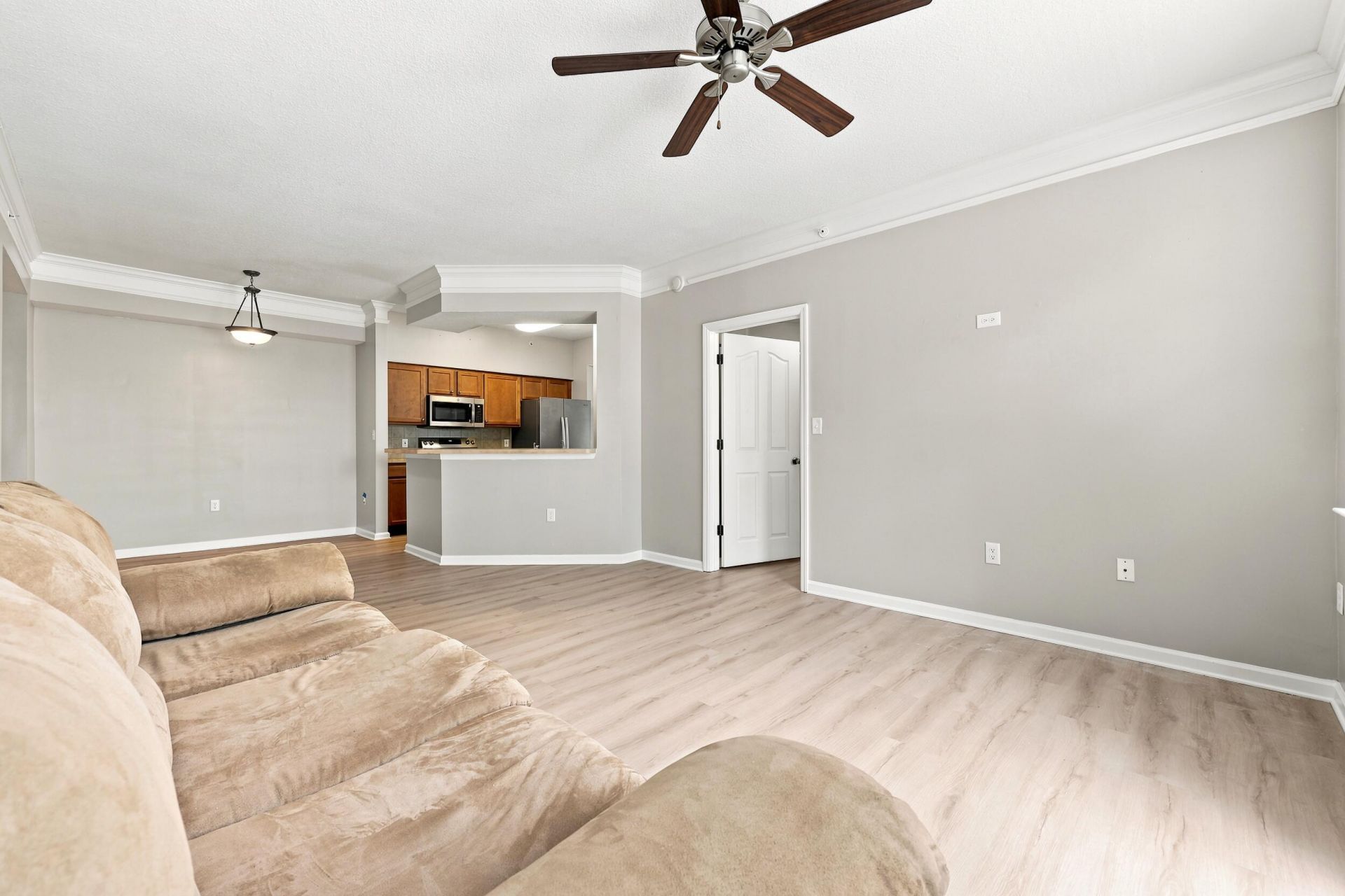 9825 Baywinds Drive, Unit 1302, West Palm Beach, FL 33411 Photo