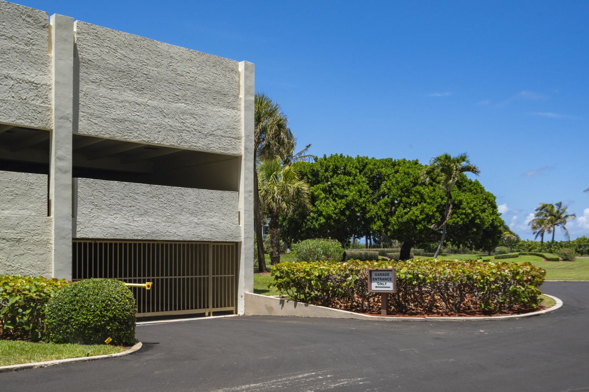 3400 N Ocean Drive, West Palm Beach, FL 33404 Photo
