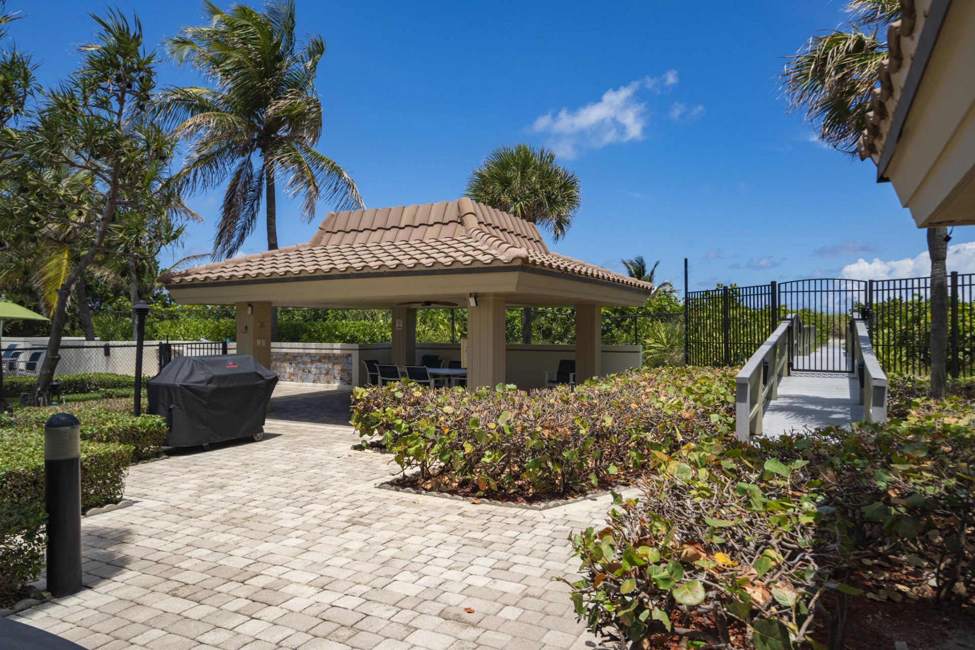 3400 N Ocean Drive, West Palm Beach, FL 33404 Photo