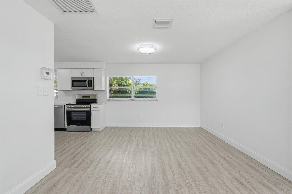 311 Essex Drive, Fort Pierce, FL 34946 Photo