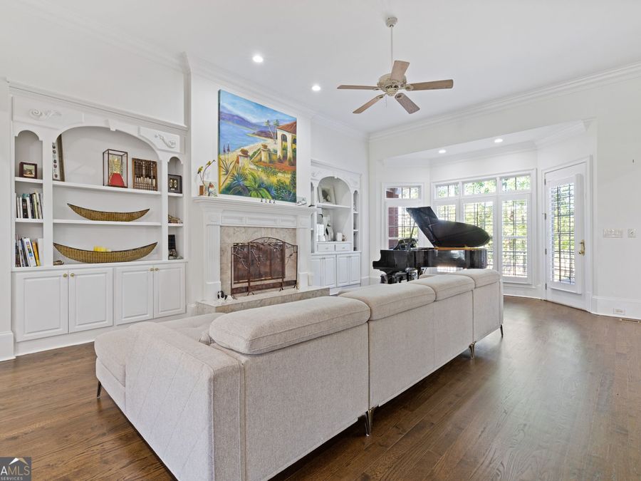 Property Image 6
