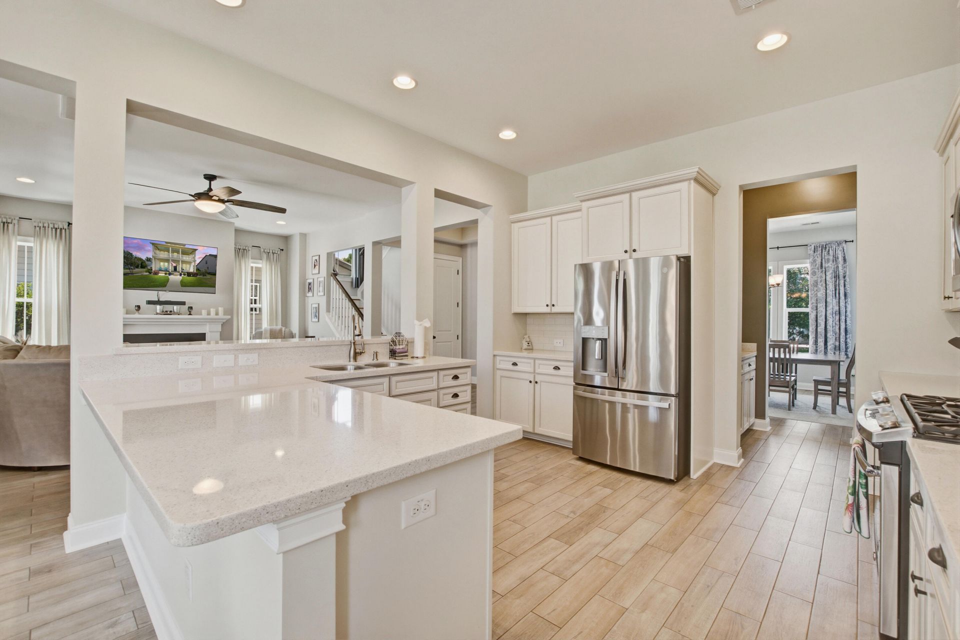 4303 Misty Hollow Lane Photo 10
