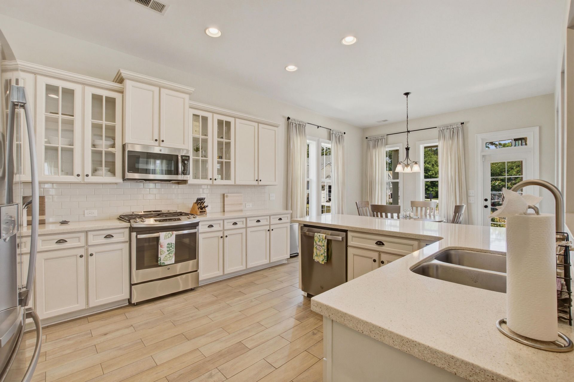 4303 Misty Hollow Lane Photo 10