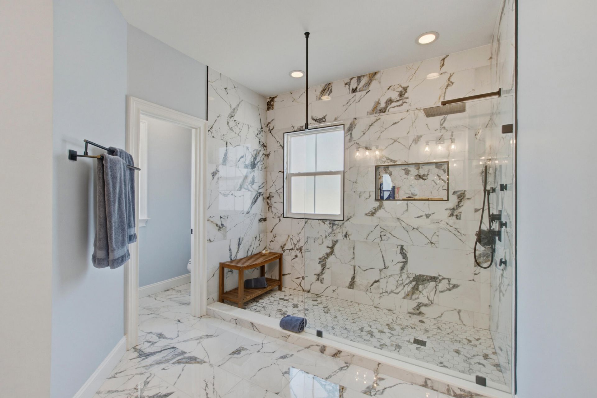 4303 Misty Hollow Lane Photo 27