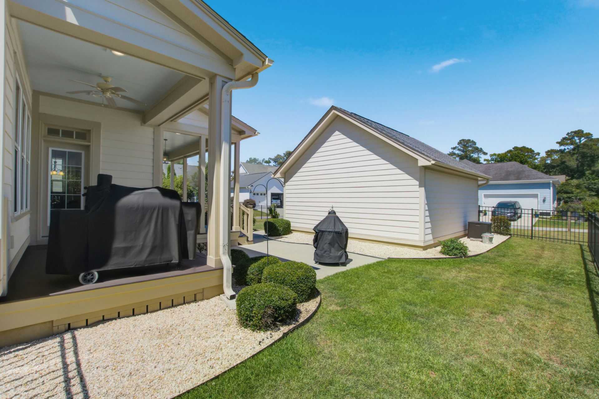 4303 Misty Hollow Lane Photo 30