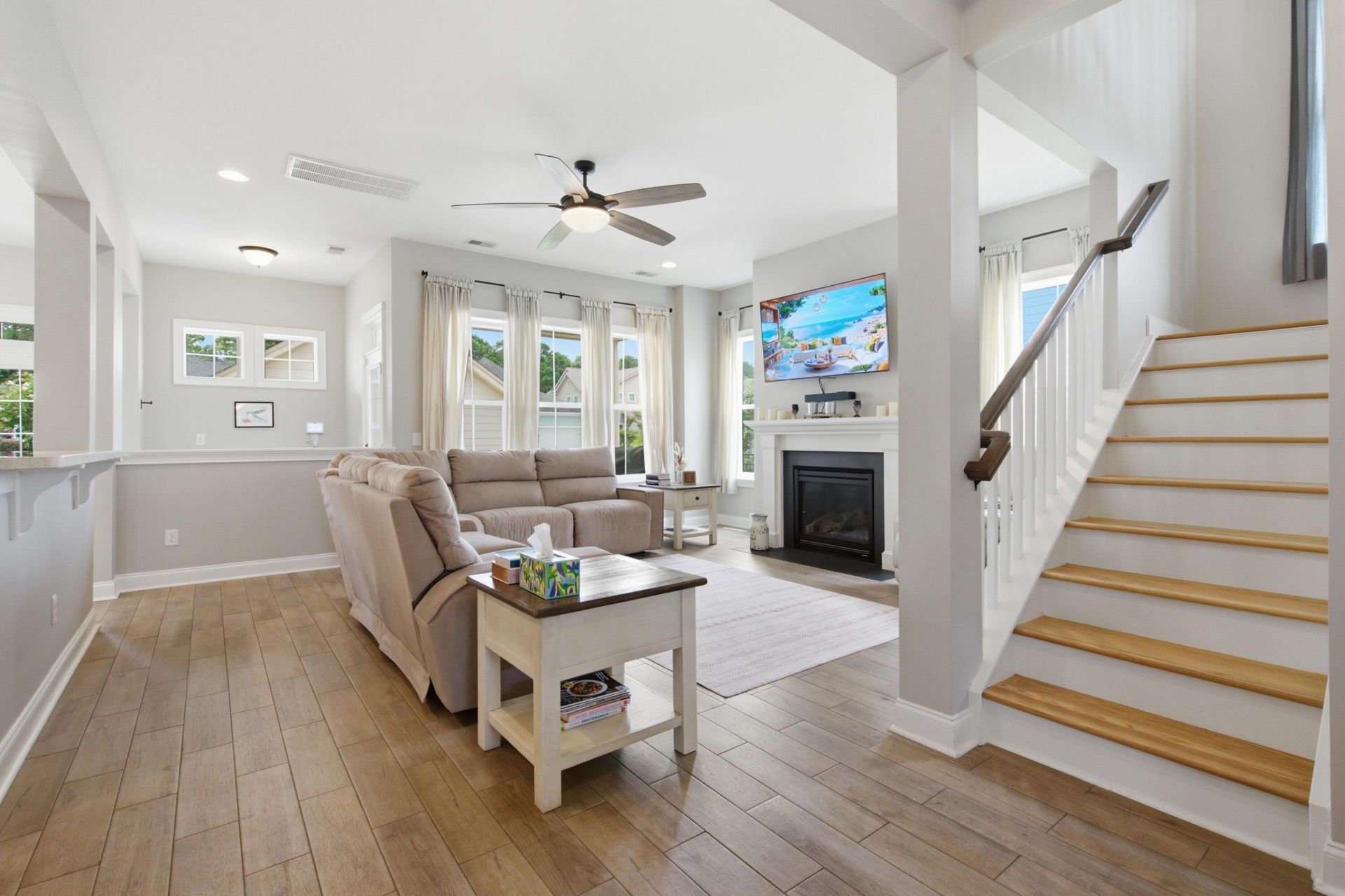 4303 Misty Hollow Lane Photo 36