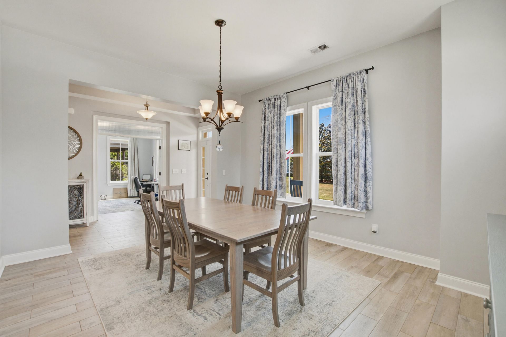 4303 Misty Hollow Lane Photo 7