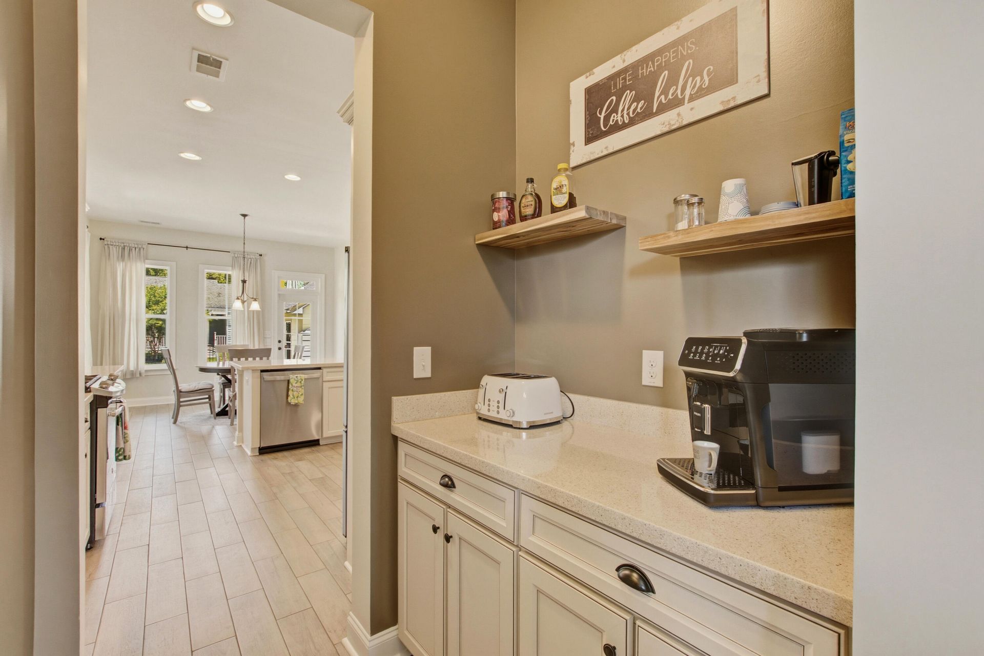 4303 Misty Hollow Lane Photo 9