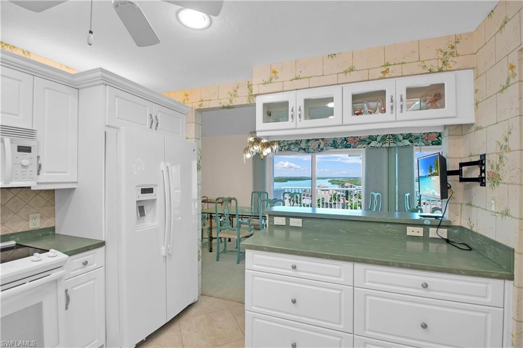 60 Pelican St W, Unit 804, Naples, FL 34113 Photo