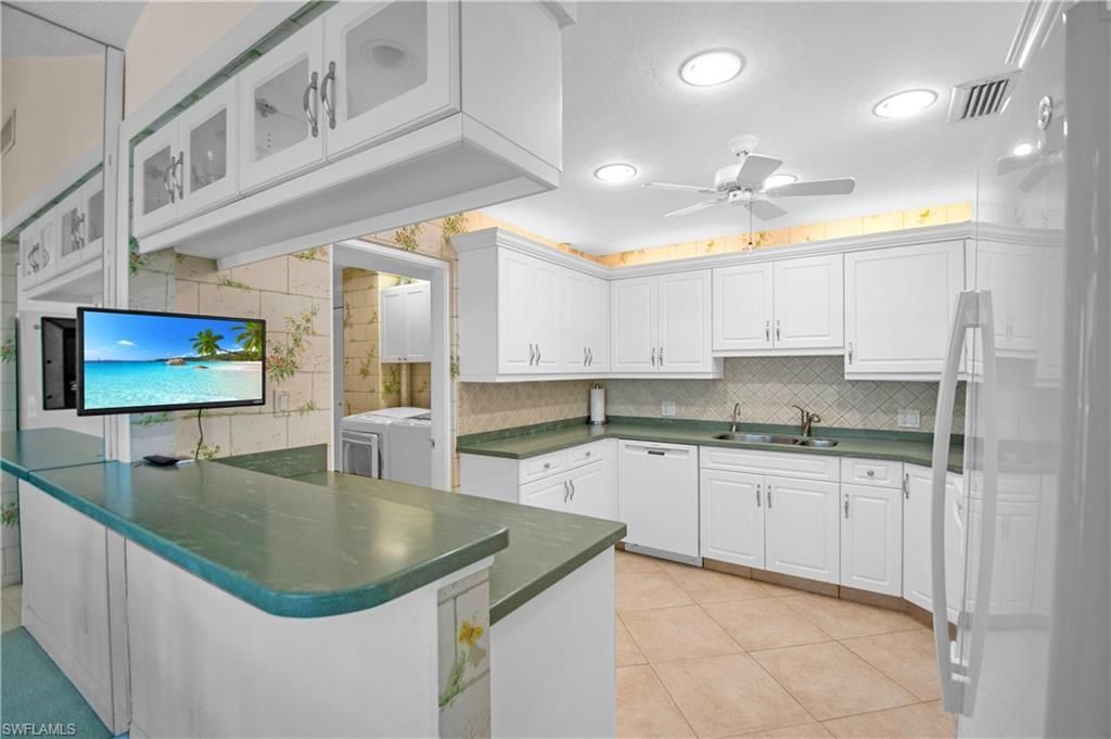 60 Pelican St W, Unit 804, Naples, FL 34113 Photo
