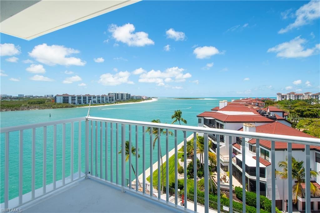 60 Pelican St W, Unit 804, Naples, FL 34113 Photo