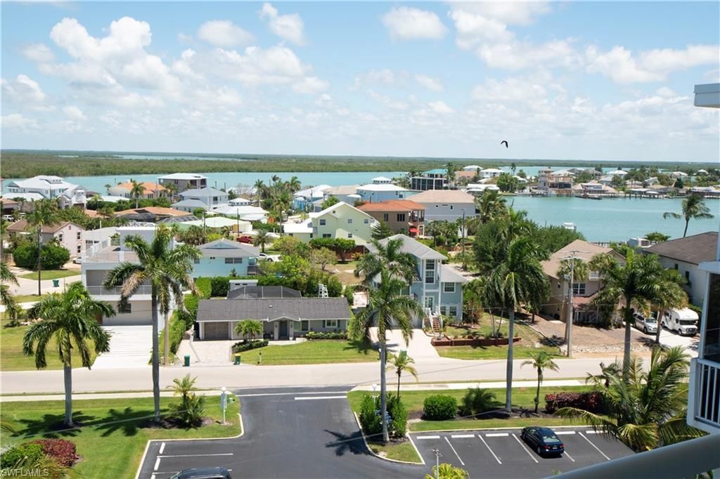60 Pelican St W, Unit 804, Naples, FL 34113 Photo